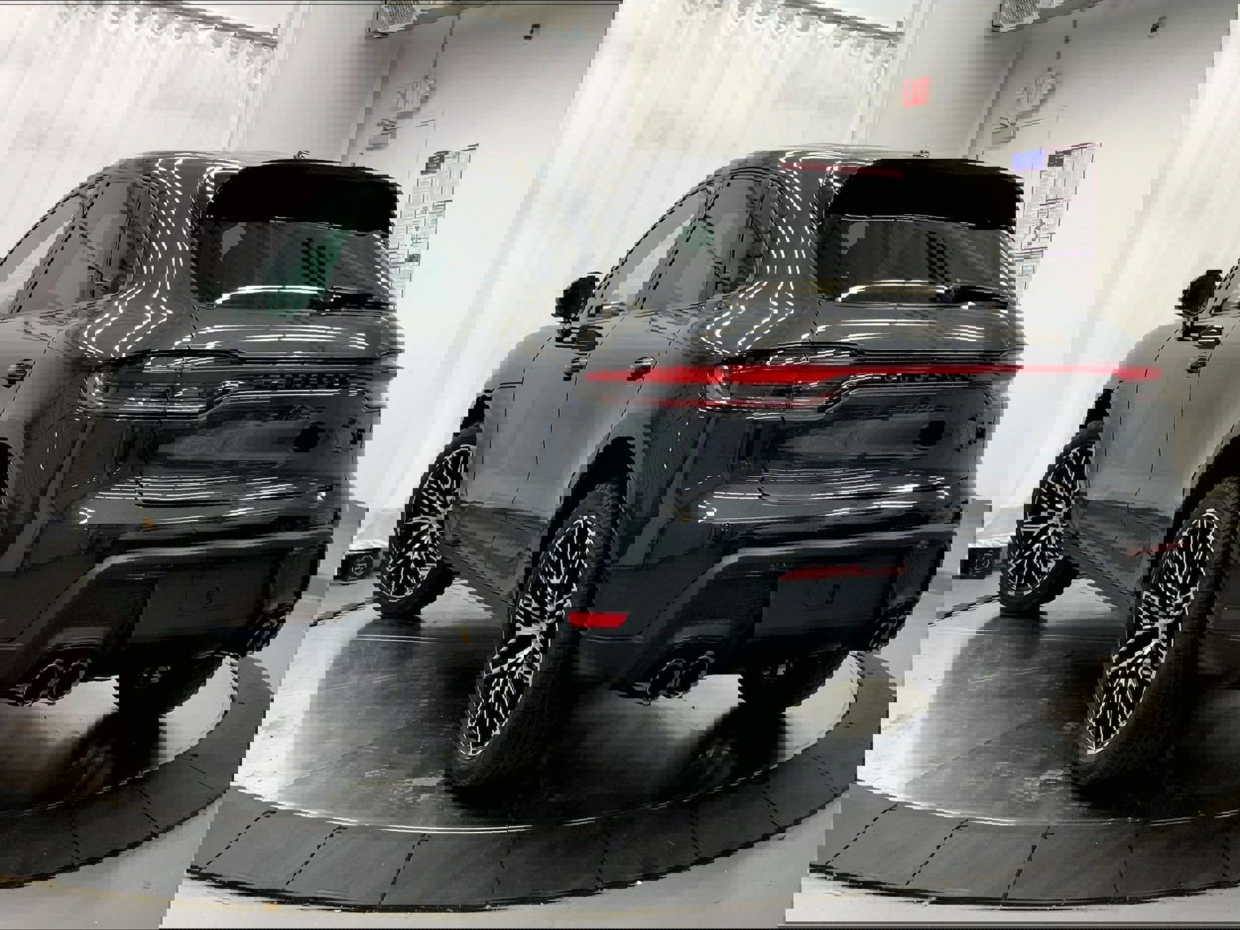 New 2026 Porsche Macan AWD/4WD image 3