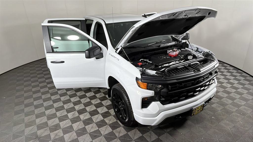 New 2026 Chevrolet Silverado 1500 Custom AWD/4WD image 34