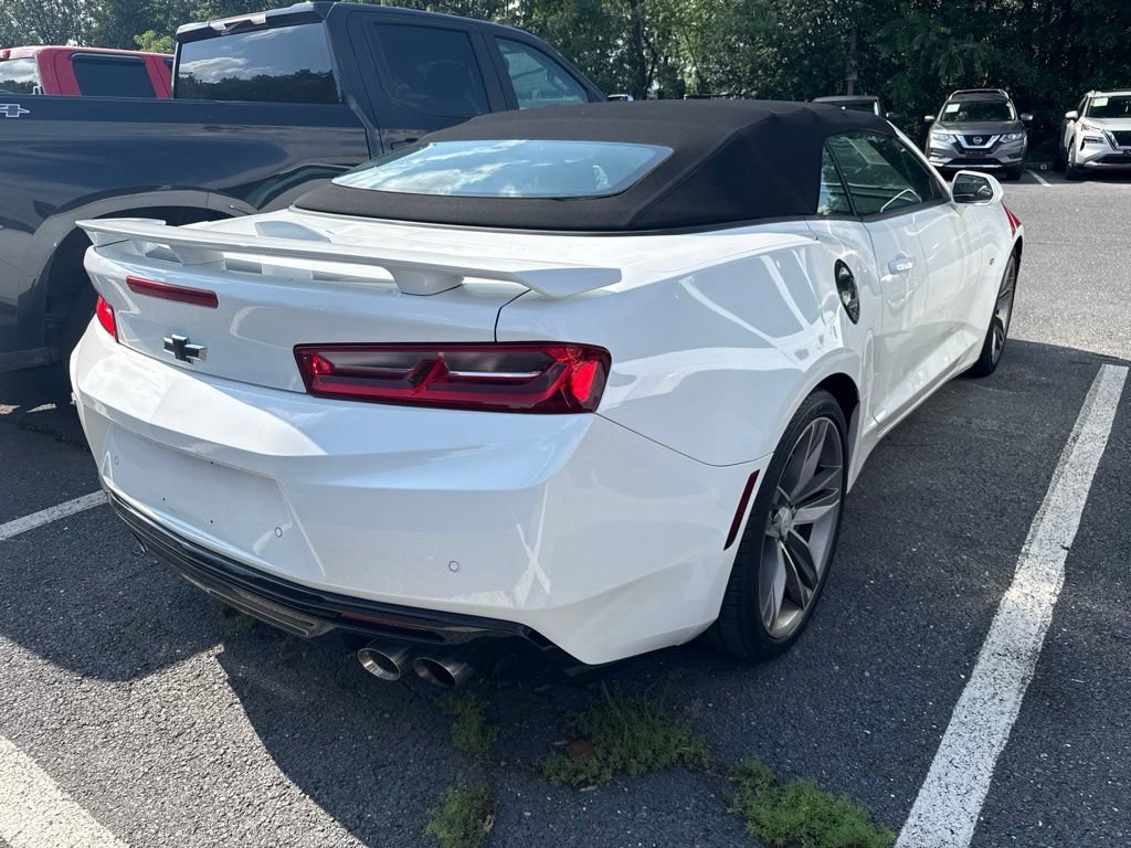 Used 2018 Chevrolet Camaro SS RWD image 4