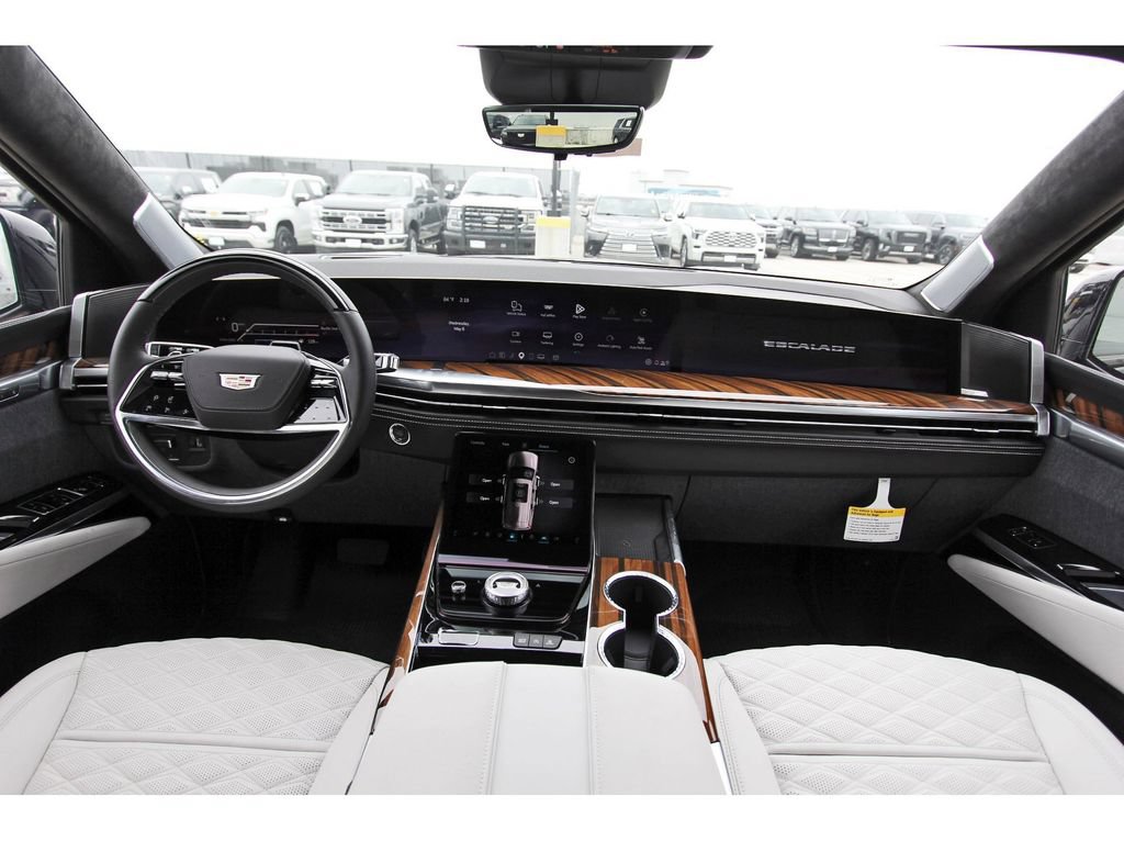 New 2026 Cadillac Escalade Platinum Sport w/ LPO, ONYX Package AWD/4WD image 9