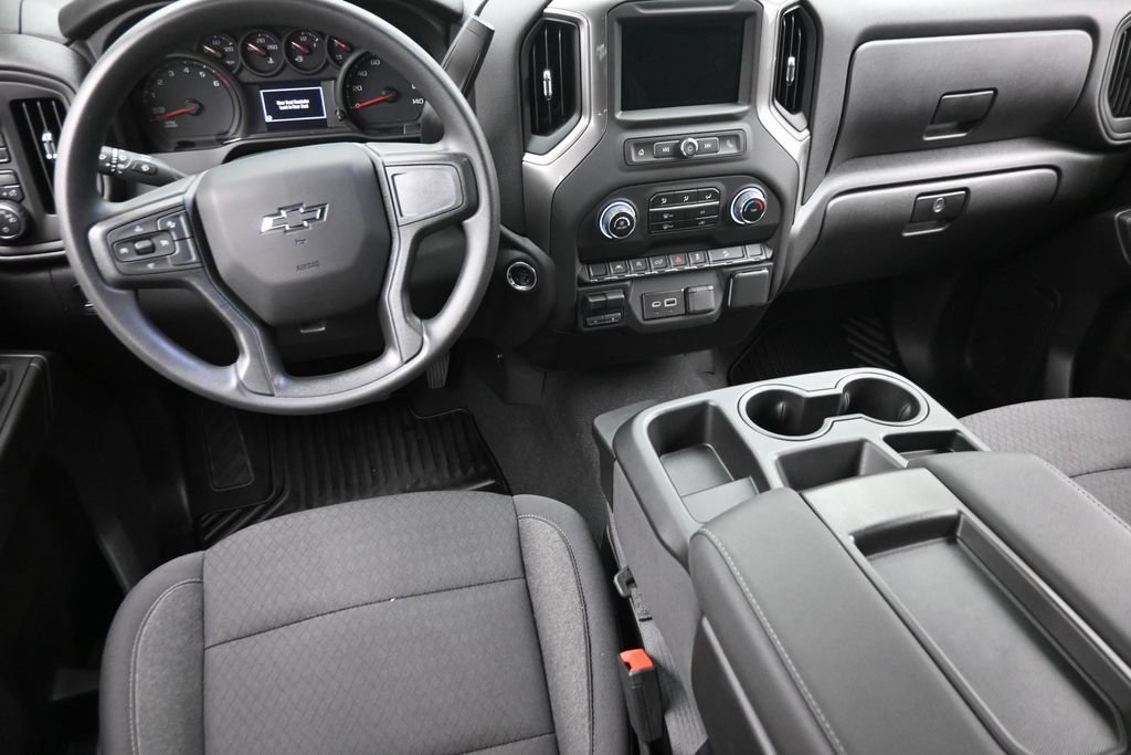 Used 2025 Chevrolet Silverado 1500 Custom Trail Boss AWD/4WD image 15