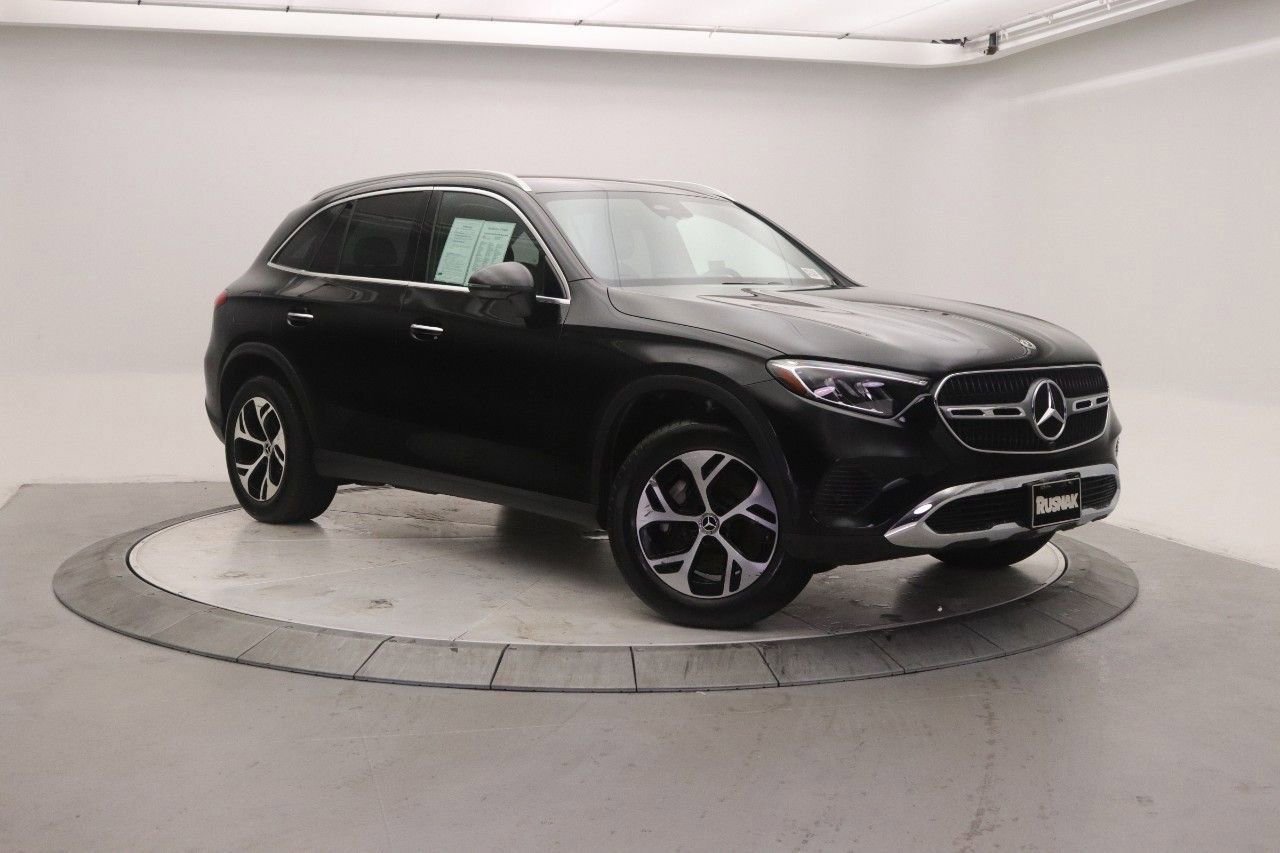 Certified 2025 Mercedes-Benz GLC 350e 4MATIC image 32