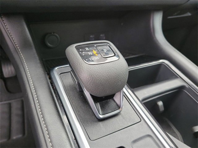 Used 2025 Nissan Pathfinder SV image 24