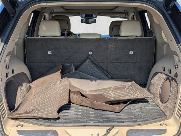 Used 2011 Jeep Grand Cherokee Overland image 6