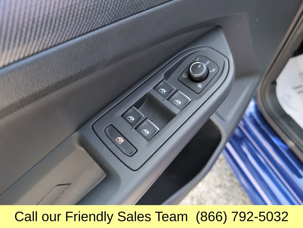 Used 2026 Volkswagen Golf AWD/4WD image 12