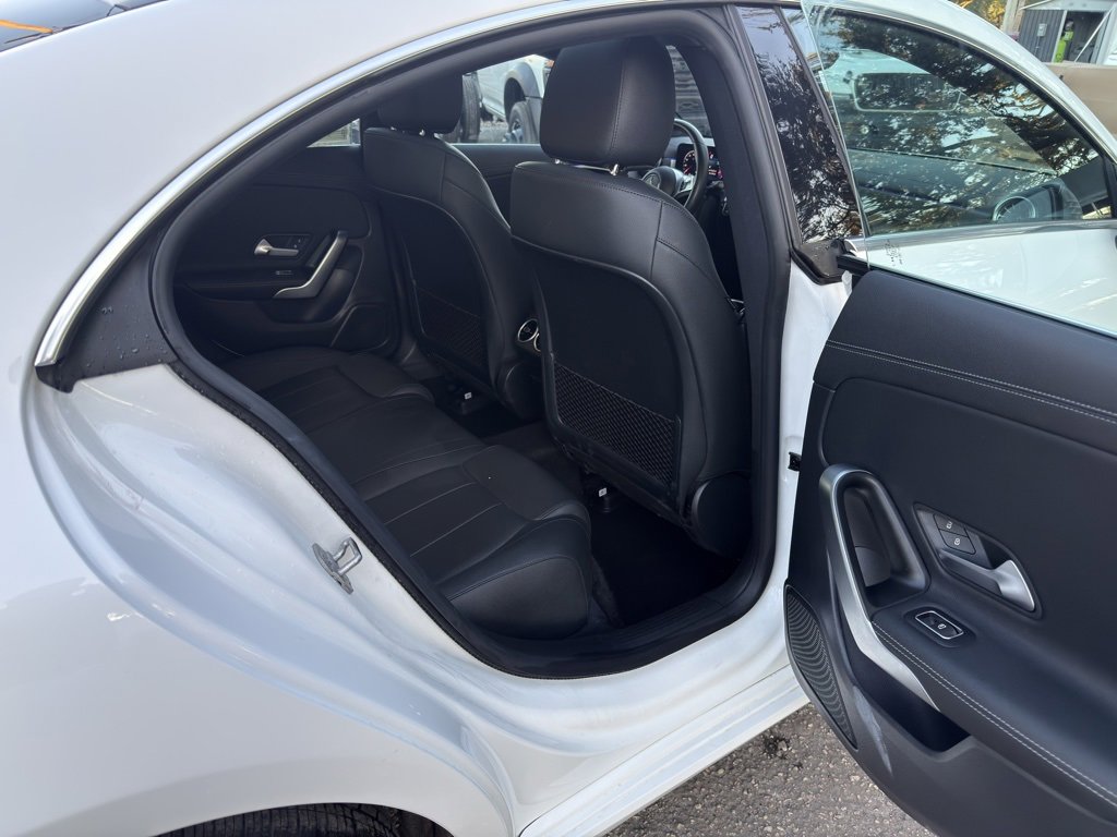 Used 2025 Mercedes-Benz CLA 250 image 30