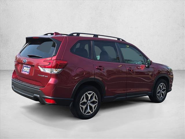 Used 2022 Subaru Forester Premium w/ Popular Package #3 image 4