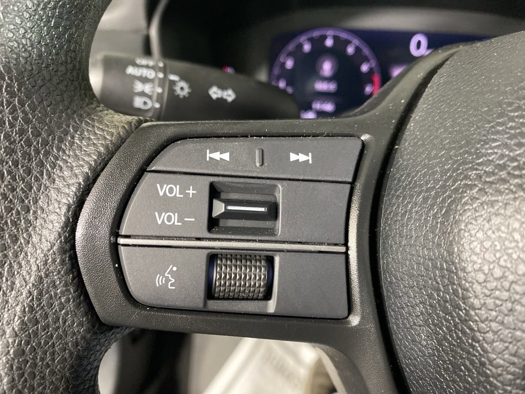 Used 2025 Honda Accord SE image 14
