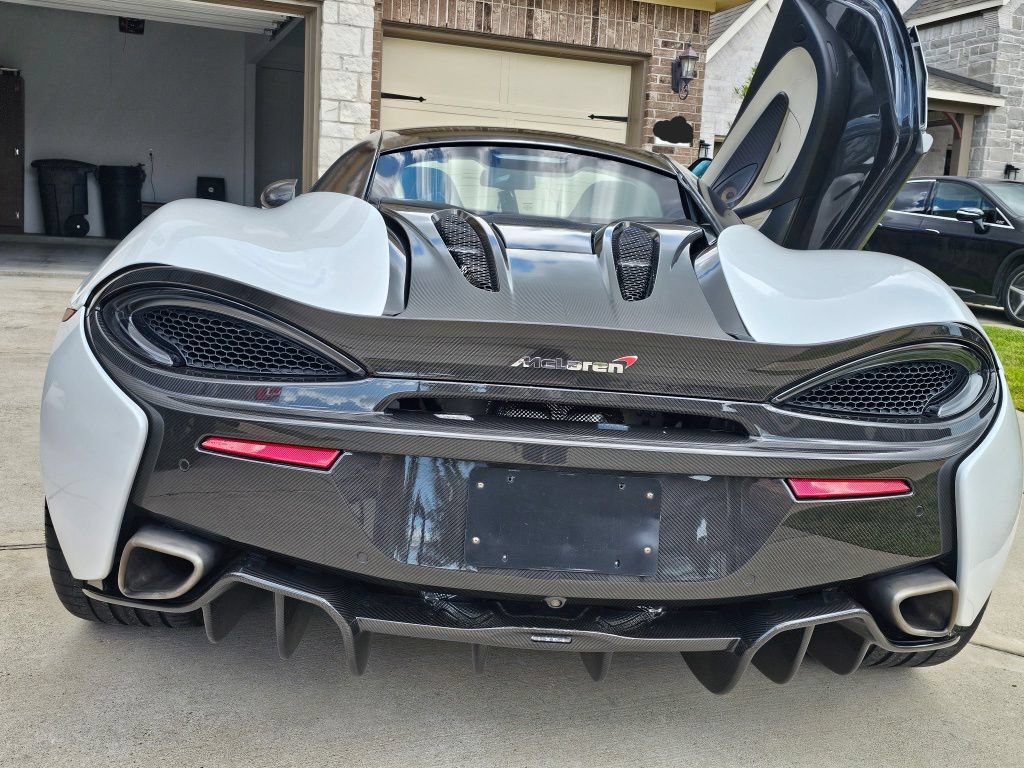 Used 2016 McLaren 570S Coupe RWD image 9