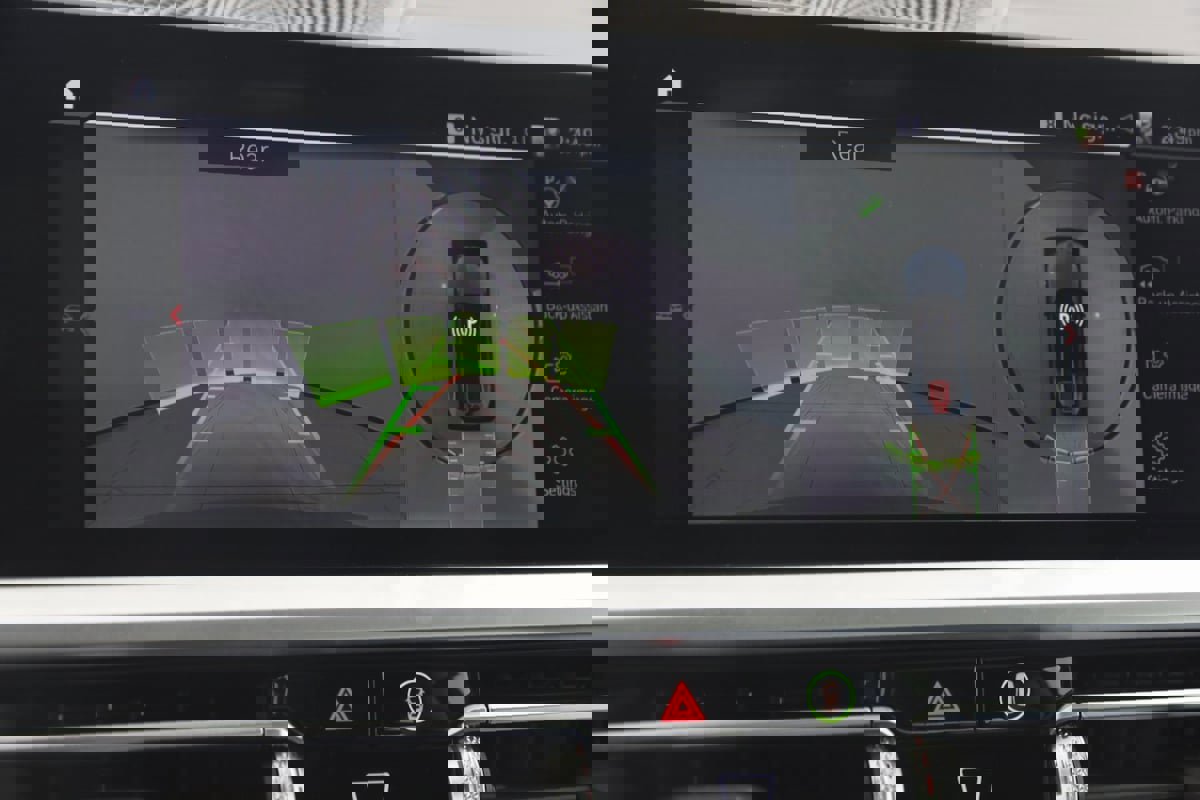 Used 2023 BMW M4 Competition image 10