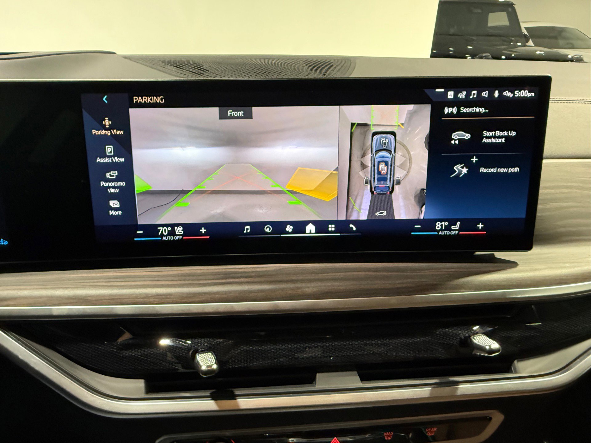 Used 2024 BMW X7 xDrive40i image 40