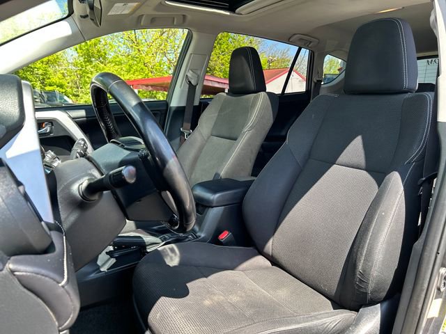 Used 2018 Toyota RAV4 XLE w/ Convenience Package AWD/4WD image 10