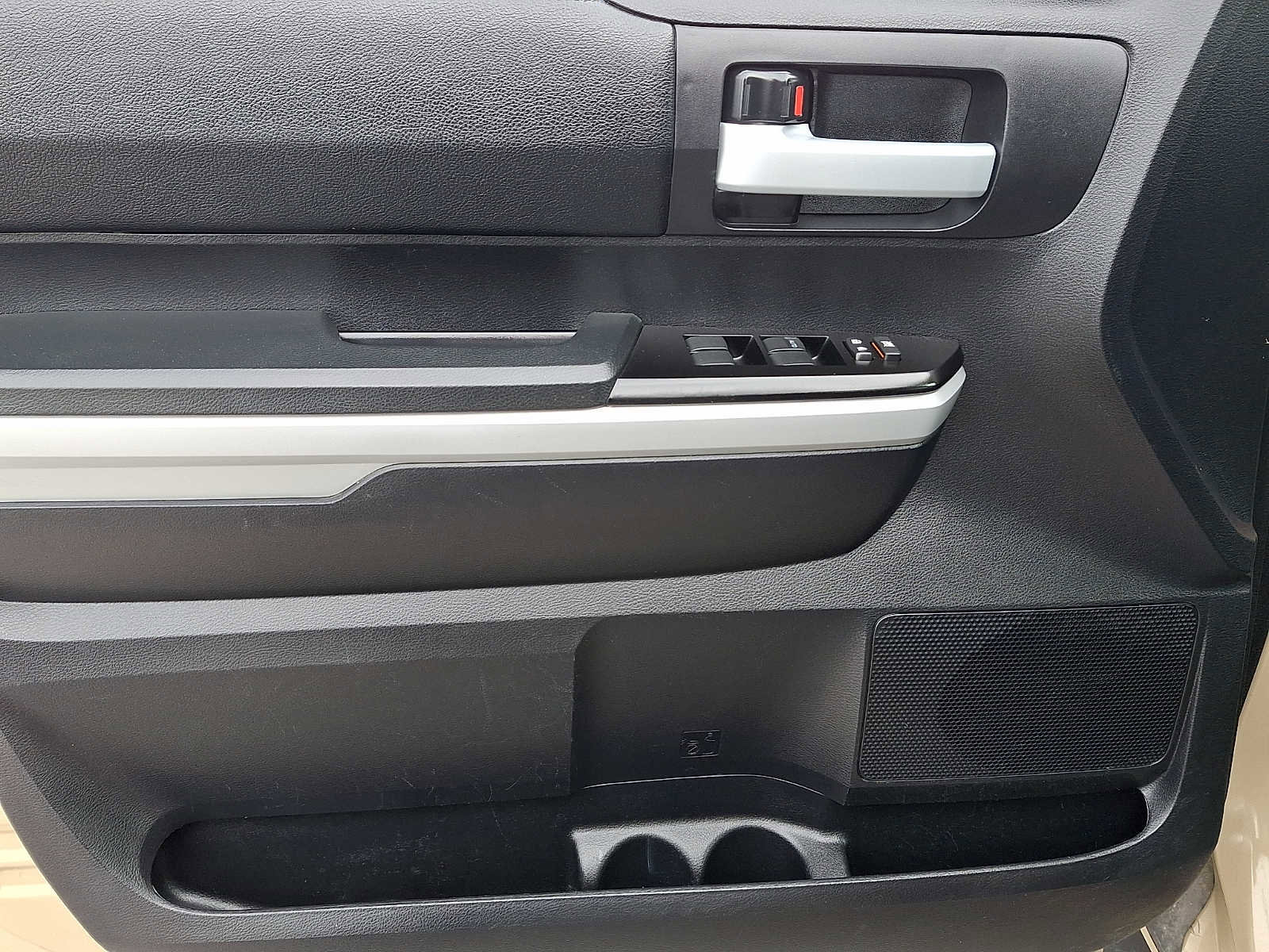 Certified 2019 Toyota Tundra SR5 image 15