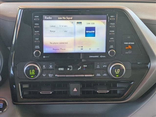 Used 2022 Toyota Highlander LE image 14