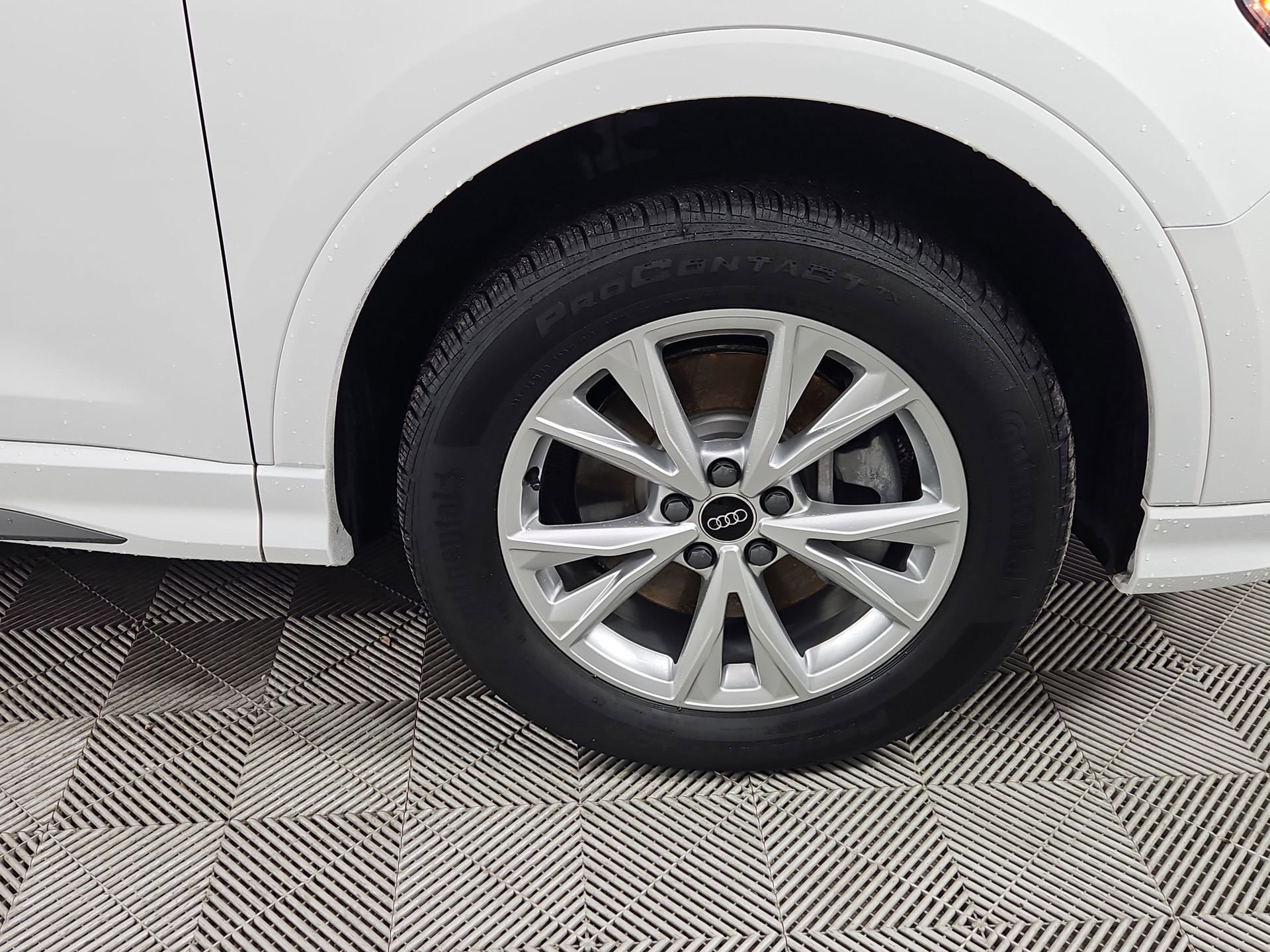 Certified 2025 Audi Q3 2.0T Premium Plus w/ Premium Plus Package image 10