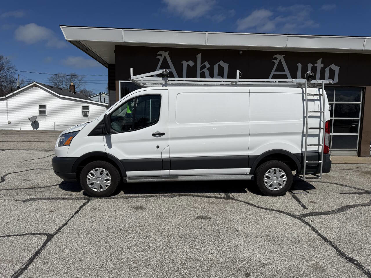 Used 2018 Ford Transit 250 130 Low Roof w/ Exterior Upgrade Package image 6