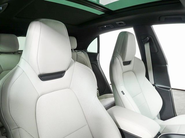 New 2026 Porsche Macan 4S Electric image 24