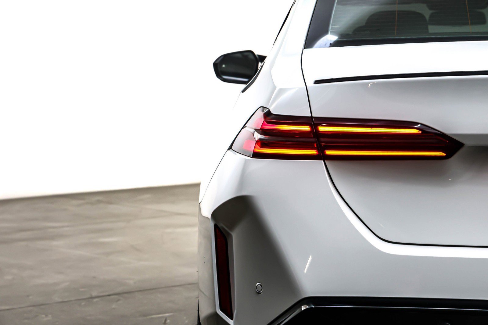 Used 2025 BMW M5 w/ Executive Package AWD/4WD image 15