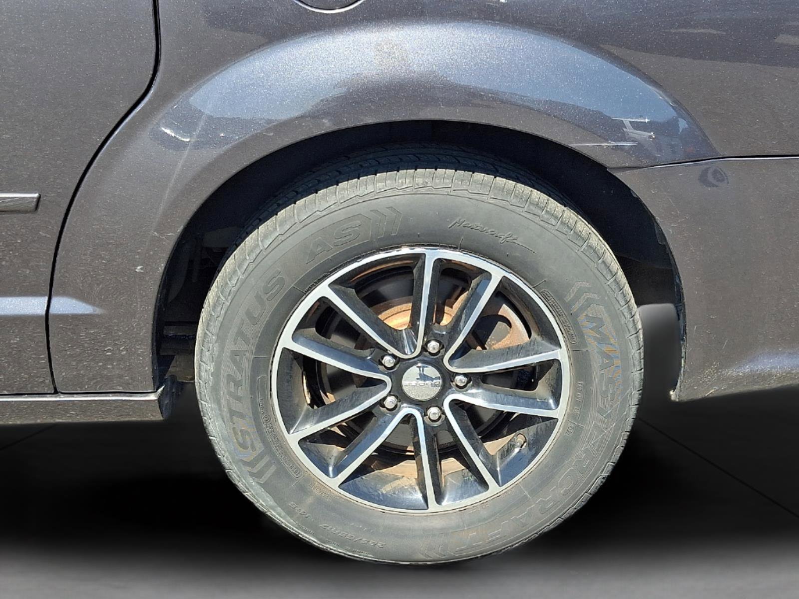 Used 2017 Dodge Grand Caravan GT image 11