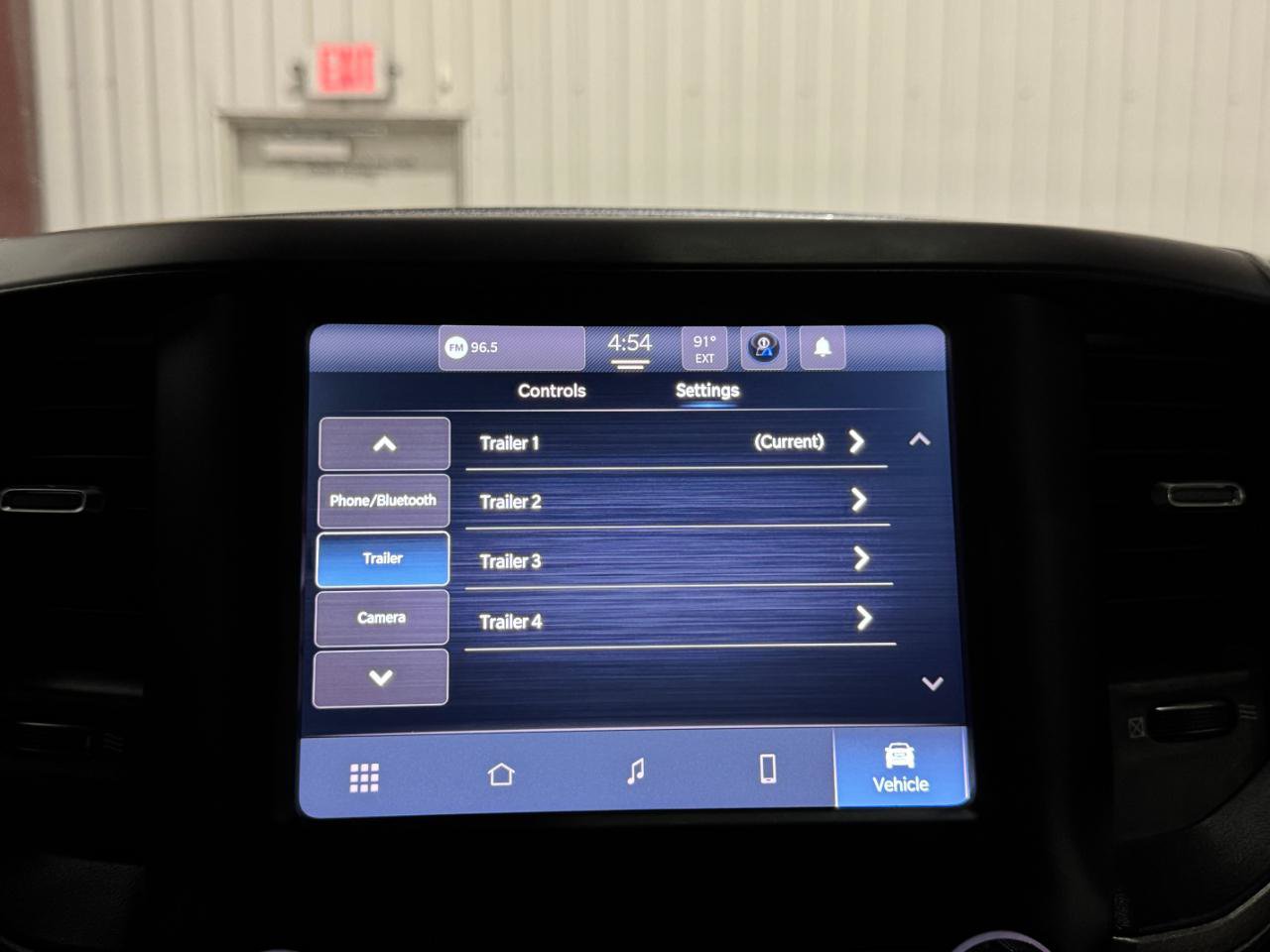 Used 2022 RAM 3500 Tradesman w/ Chrome Appearance Group AWD/4WD image 38