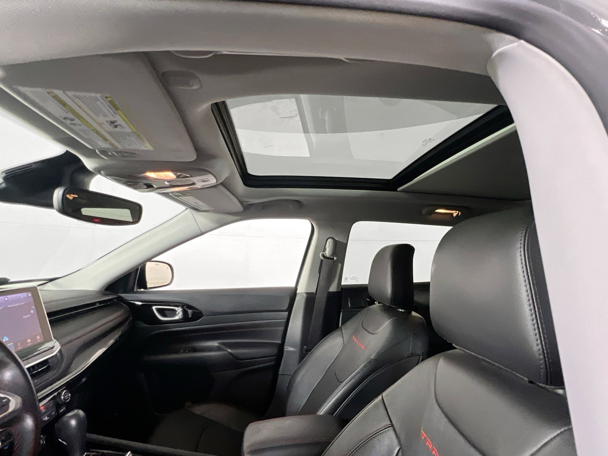 Used 2022 Jeep Compass Trailhawk w/ Trailhawk Elite Group image 22