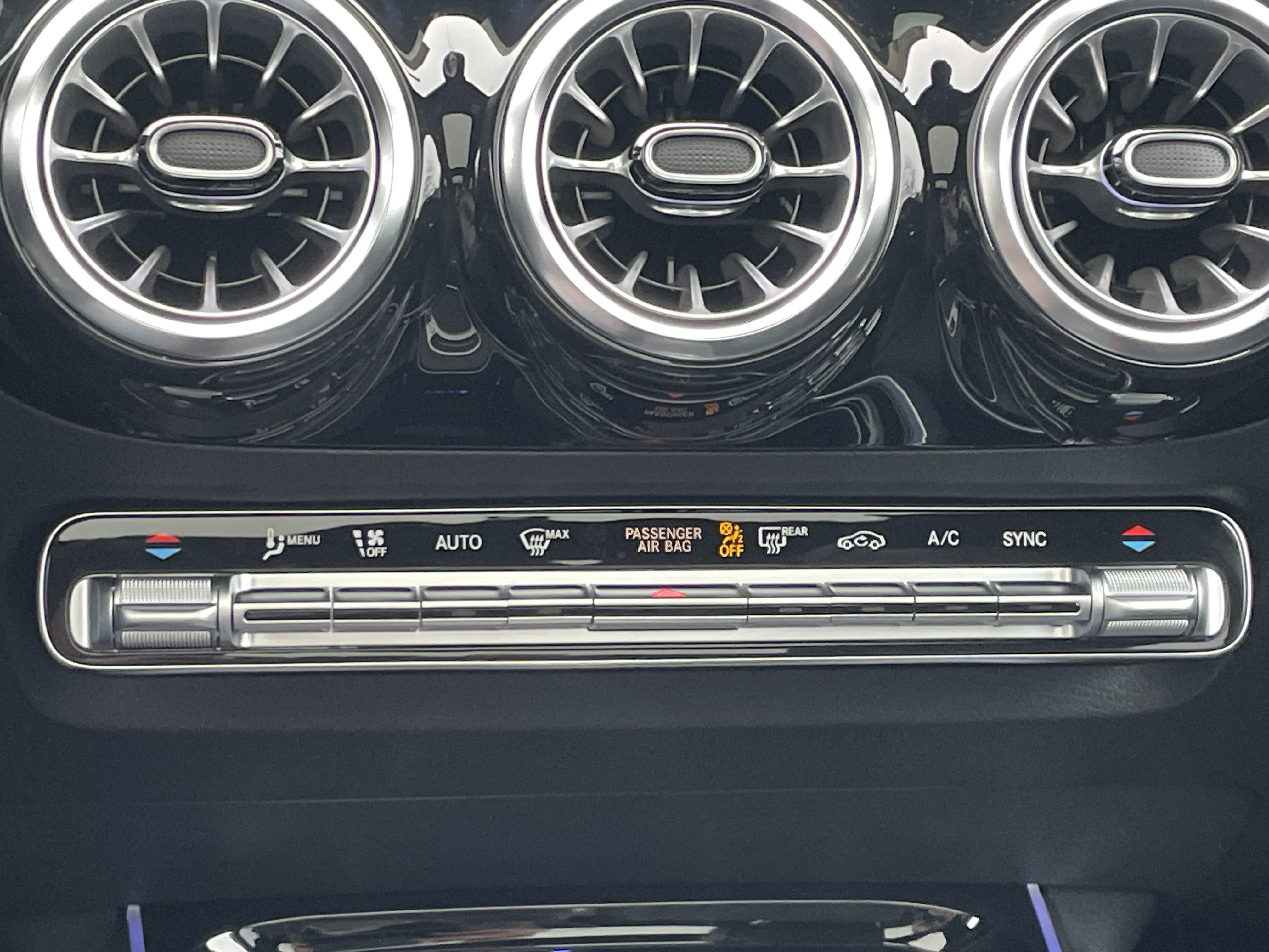 New 2026 Mercedes-Benz GLA 250 4MATIC image 29