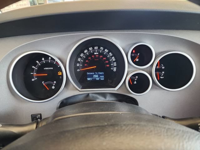 Used 2011 Toyota Tundra Limited w/ Platinum Pkg AWD/4WD image 15
