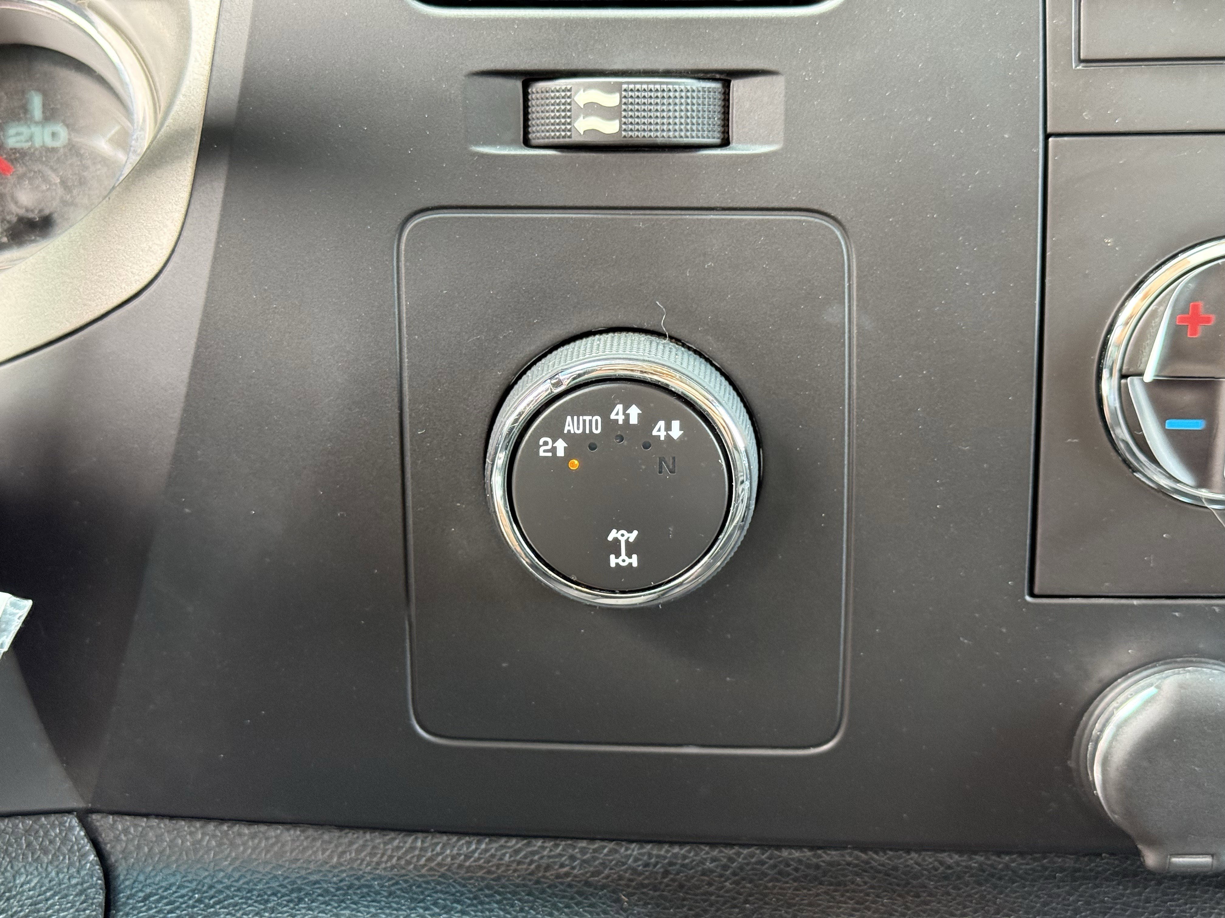 Used 2013 Chevrolet Silverado 1500 LT w/ All-Star Edition AWD/4WD image 22