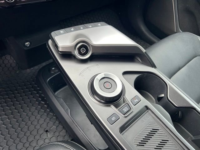 Certified 2022 Kia EV6 Wind w/ Wind Technology Package image 17