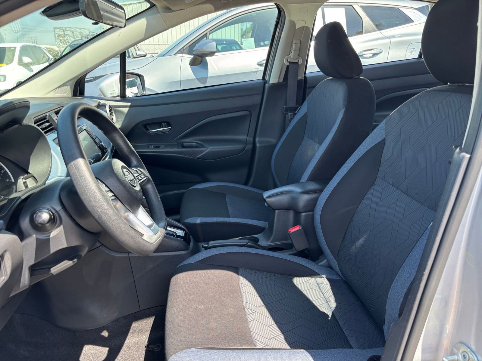 Used 2025 Nissan Versa SV FWD image 24