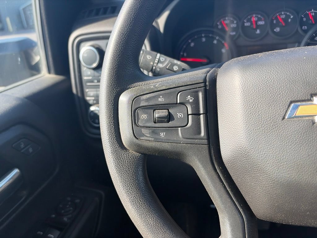 Used 2025 Chevrolet Silverado 2500 Custom w/ Custom Value Package AWD/4WD image 9