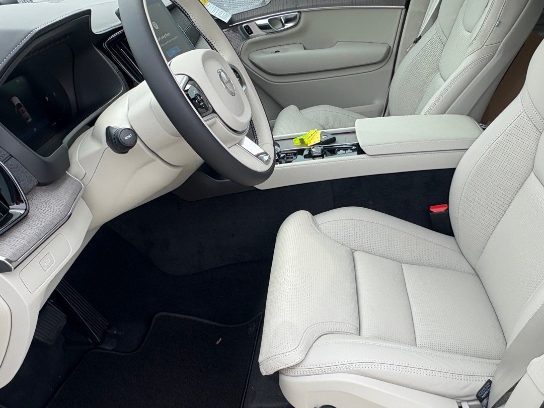 New 2026 Volvo XC90 B6 Ultra w/ Lounge Package AWD/4WD image 18
