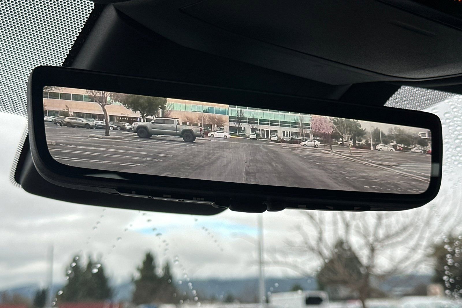 Used 2023 Lexus RX 350 w/ Cold Area Package image 25