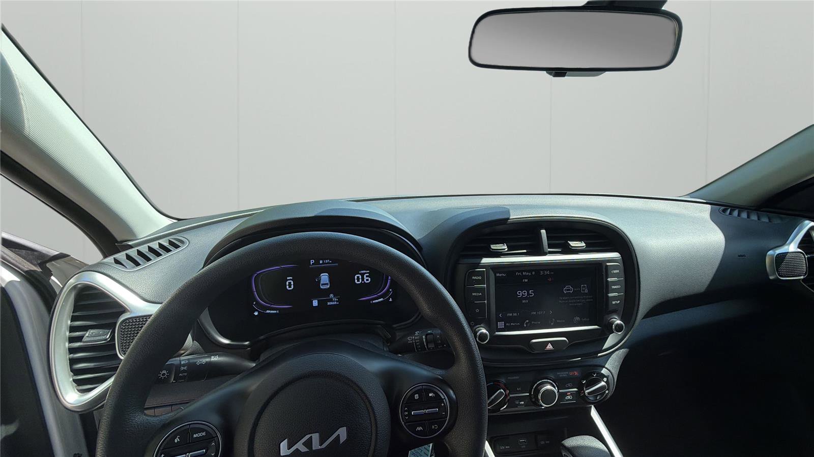 Used 2024 Kia Soul LX w/ Option Group 015 FWD image 23