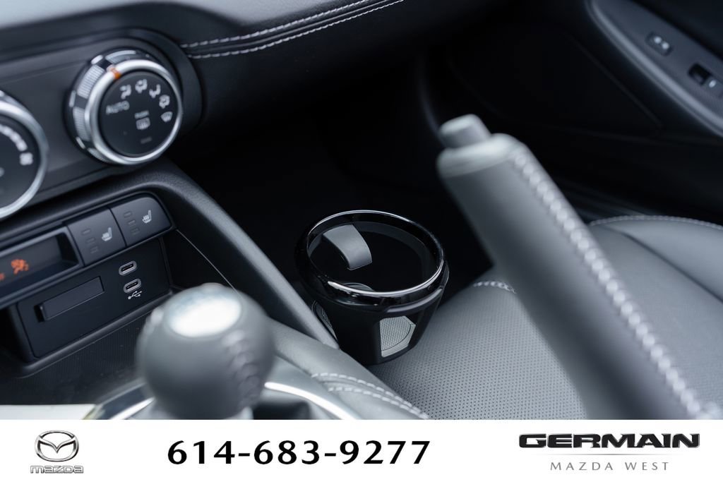 New 2026 MAZDA MX-5 Miata RF Grand Touring RWD image 27