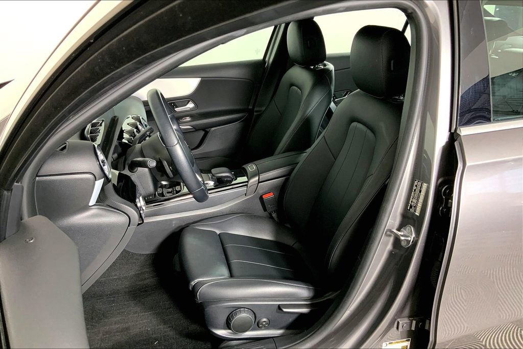 Used 2022 Mercedes-Benz A 220 image 24