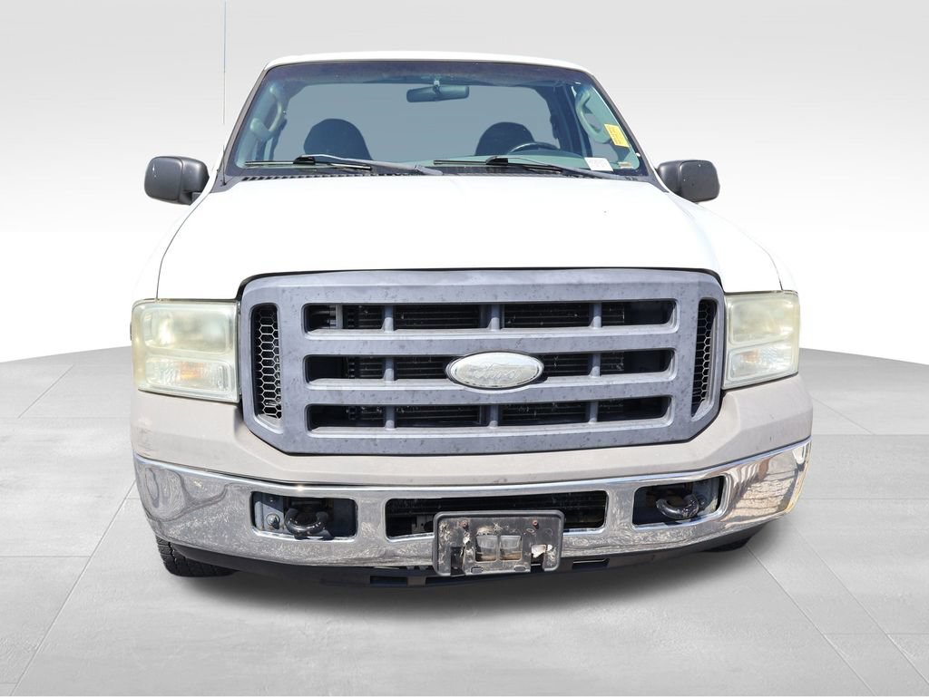 Used 2005 Ford F250 2WD Regular Cab Super Duty image 5