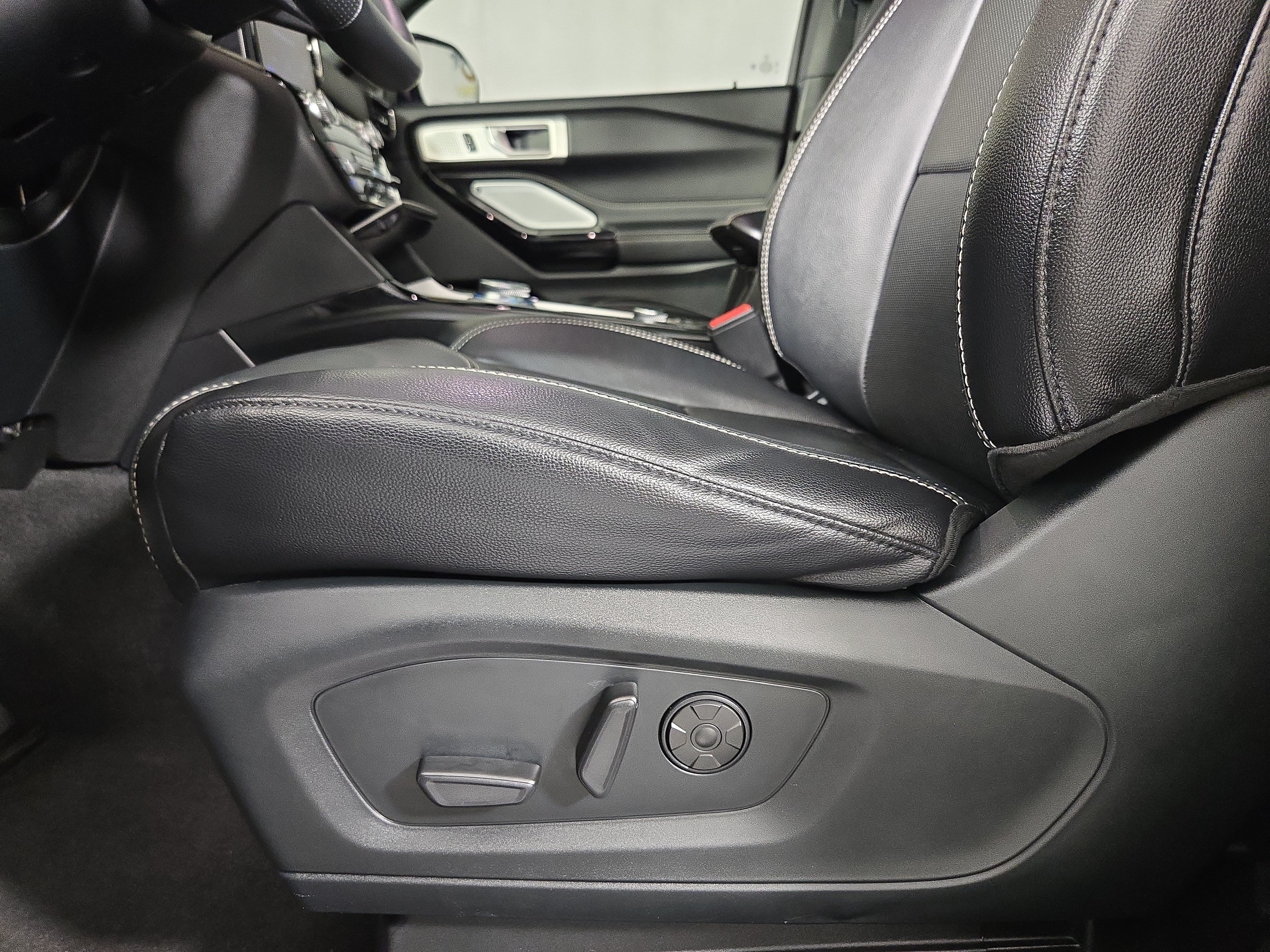 Used 2021 Ford Explorer ST w/ ST Street Pack AWD/4WD image 34