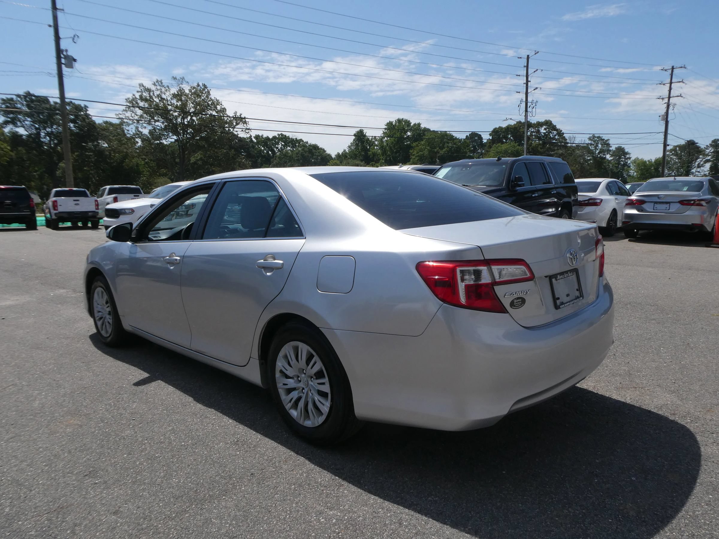 Used 2014 Toyota Camry FWD image 8