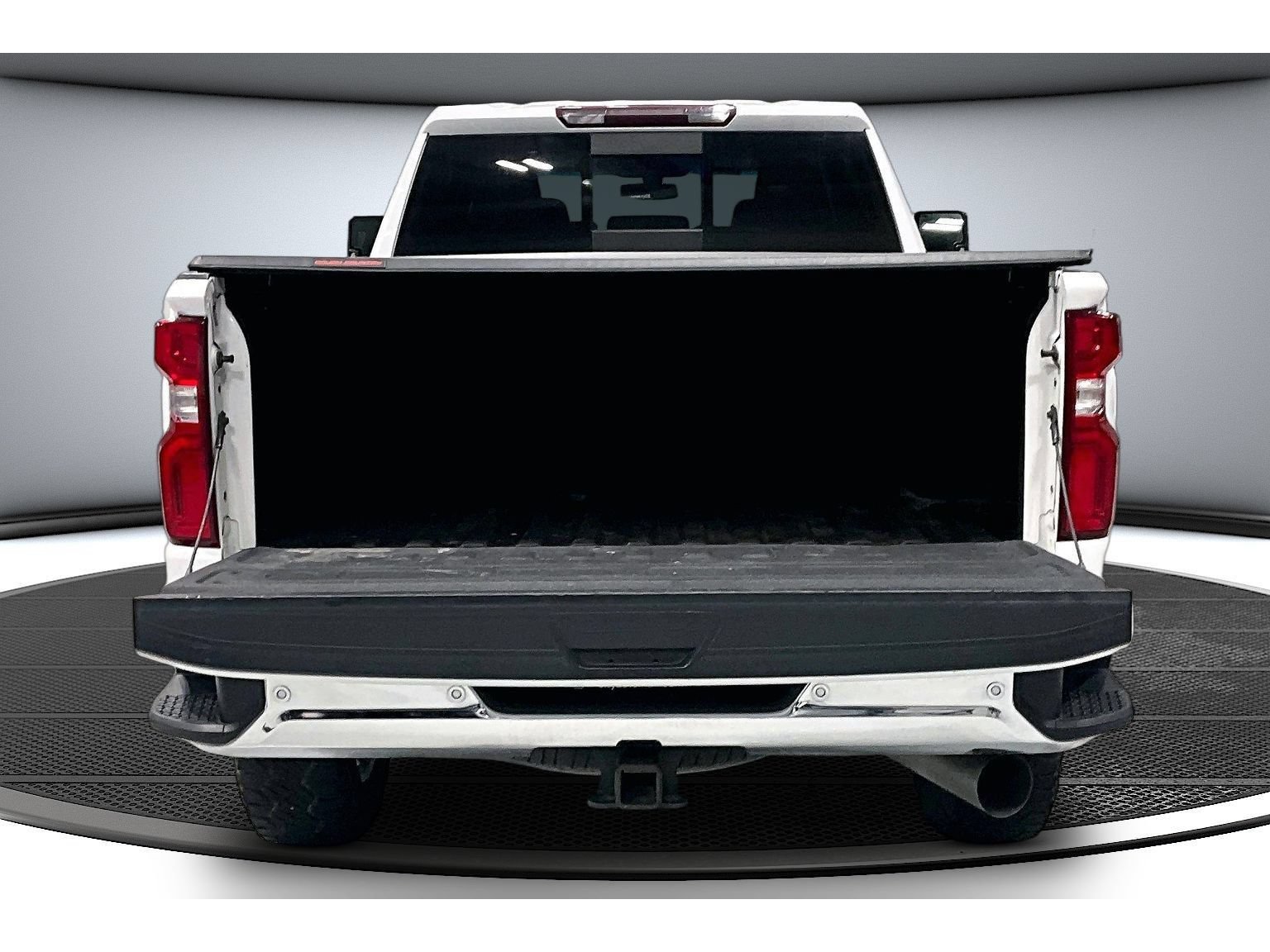 Used 2021 Chevrolet Silverado 2500 LTZ w/ LTZ Plus Package AWD/4WD image 13