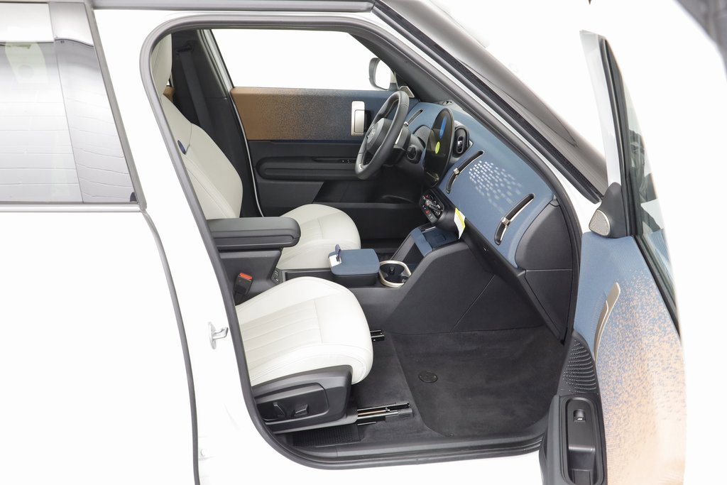 Certified 2025 MINI Cooper Countryman S image 18