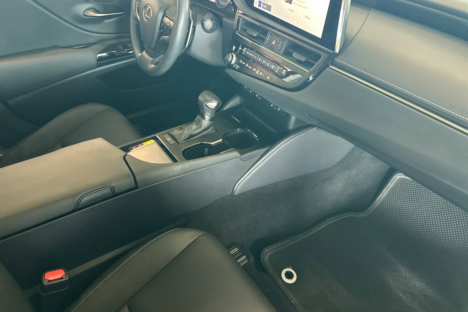 Used 2023 Lexus ES 350 w/ Premium Package FWD image 12