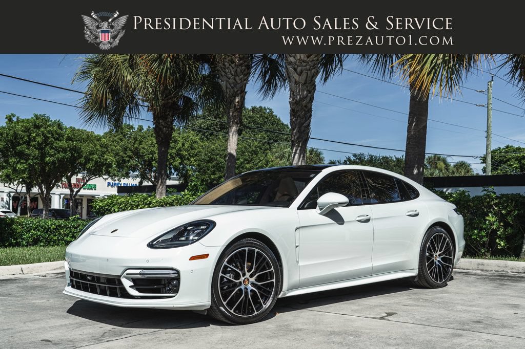 Used 2023 Porsche Panamera image 1