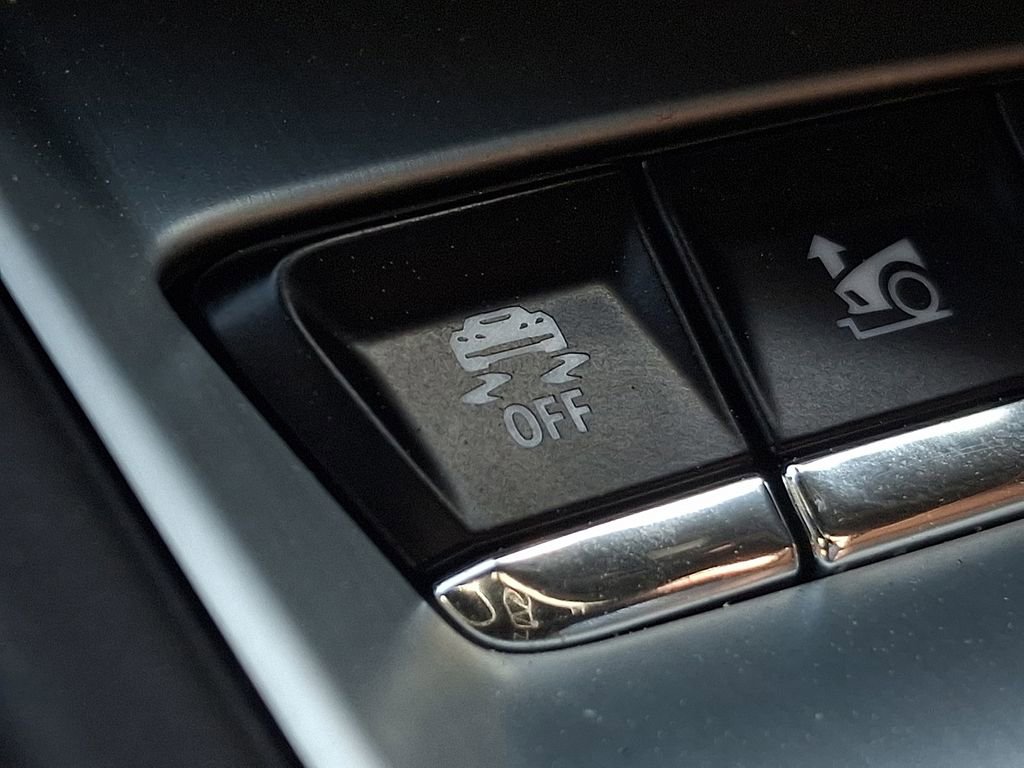 Certified 2022 Chevrolet Corvette Stingray Premium Conv w/ Z51 Performance Package image 26