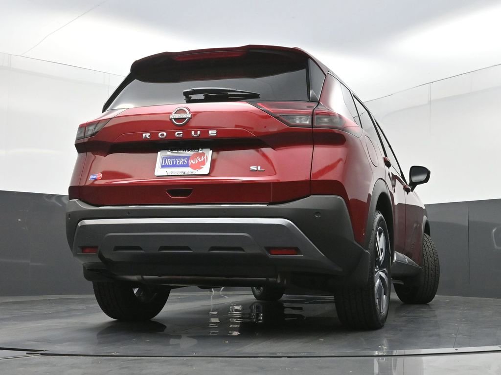 Used 2023 Nissan Rogue SL w/ SL Premium Package image 32