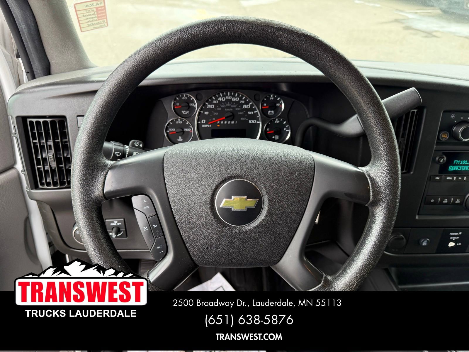 Used 2015 Chevrolet Express 2500 image 10