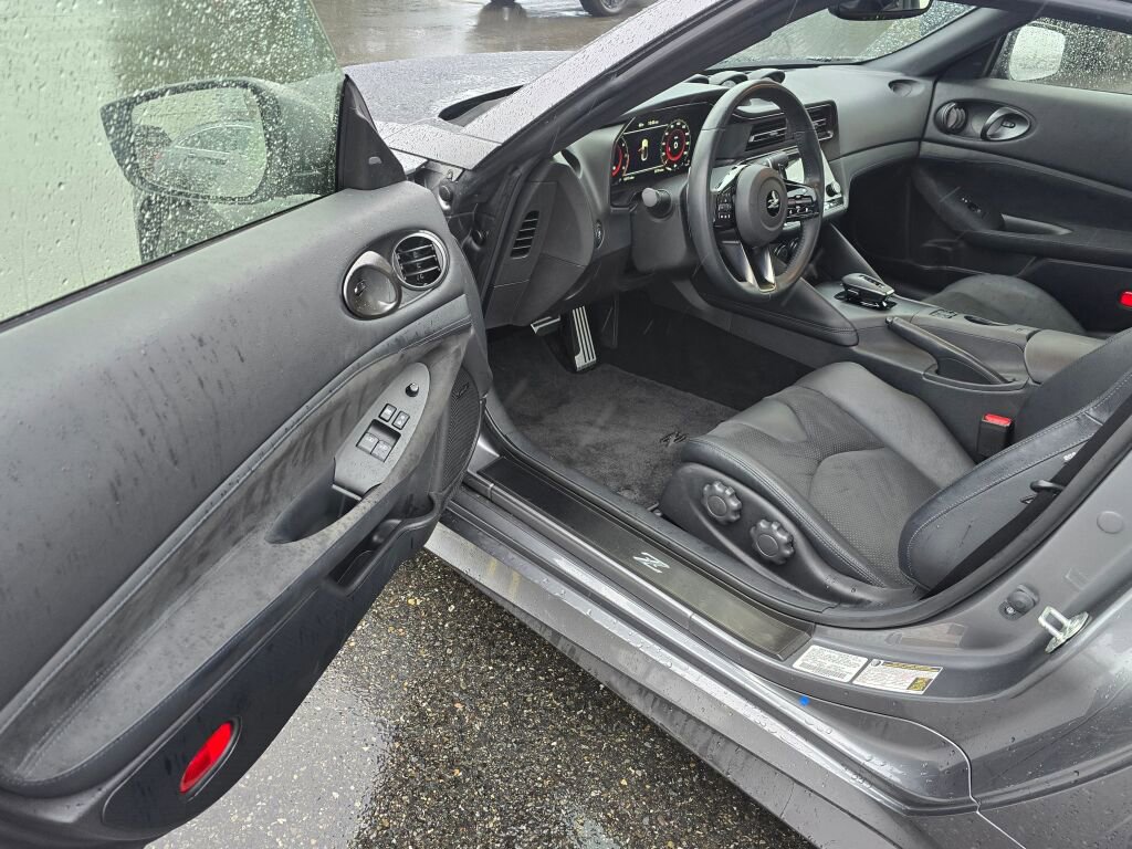 Used 2024 Nissan Z Performance w/ Floor Mat Package image 16