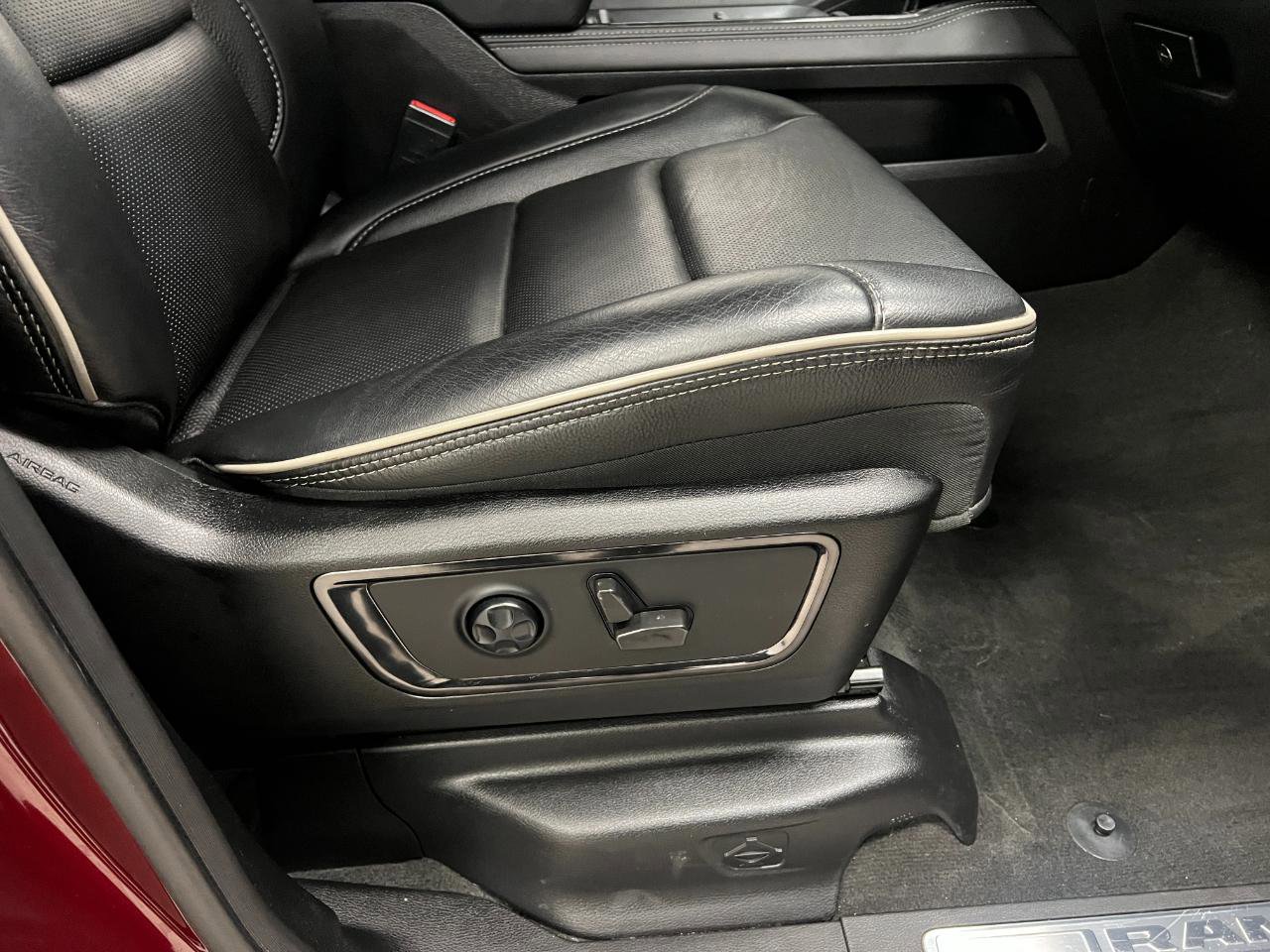 Used 2022 RAM 1500 Limited w/ Body Color Bumper Group AWD/4WD image 58