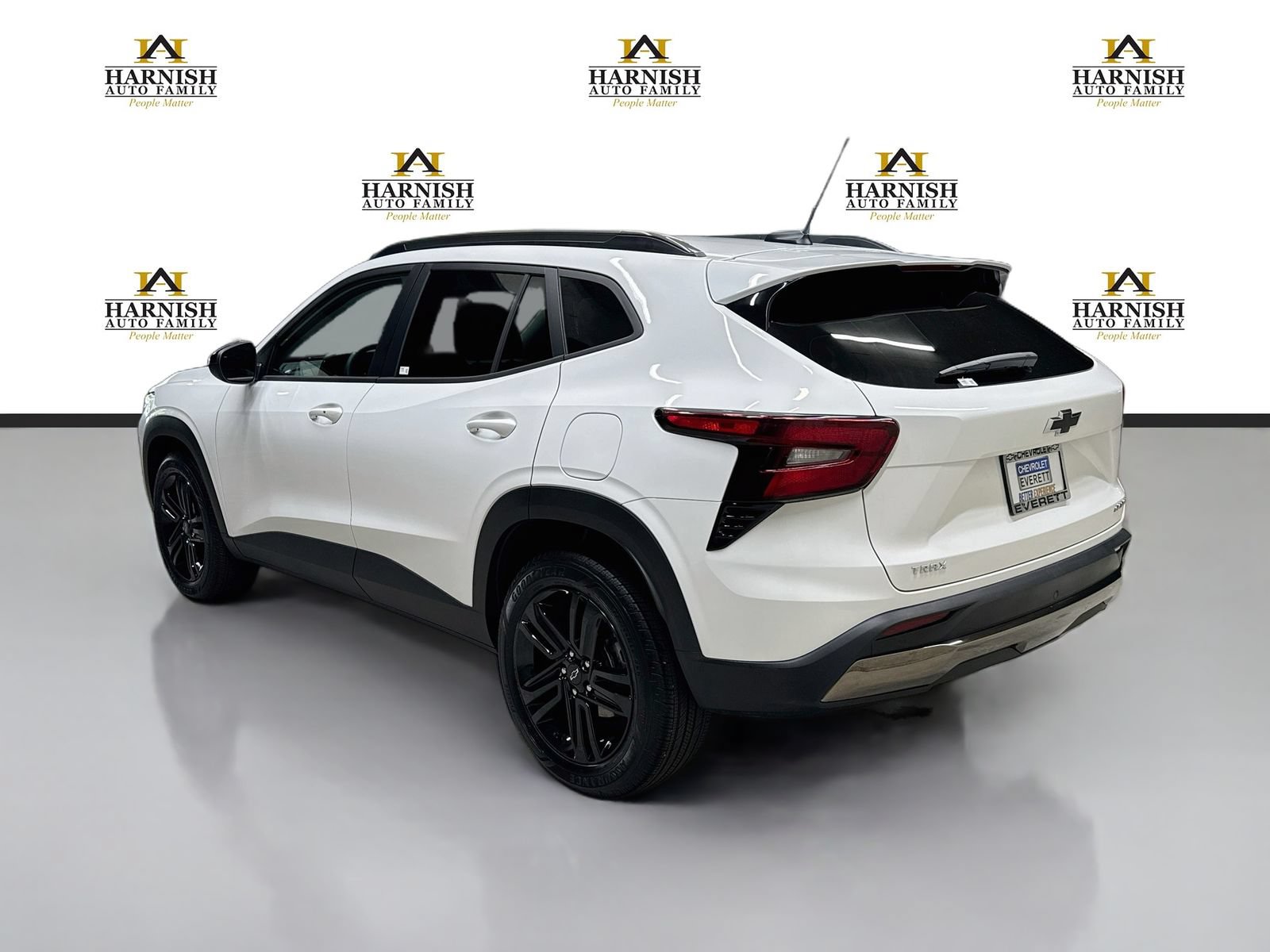 New 2026 Chevrolet Trax ACTIV w/ Sunroof Package FWD image 9