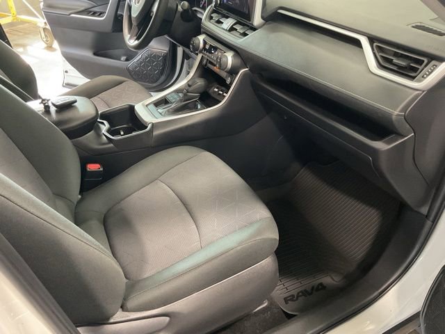 Used 2024 Toyota RAV4 XLE AWD/4WD image 19